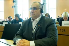 Tartózkodott hét román EP-képviselő a kiskorúak elleni abúzusról szóló szavazásnál