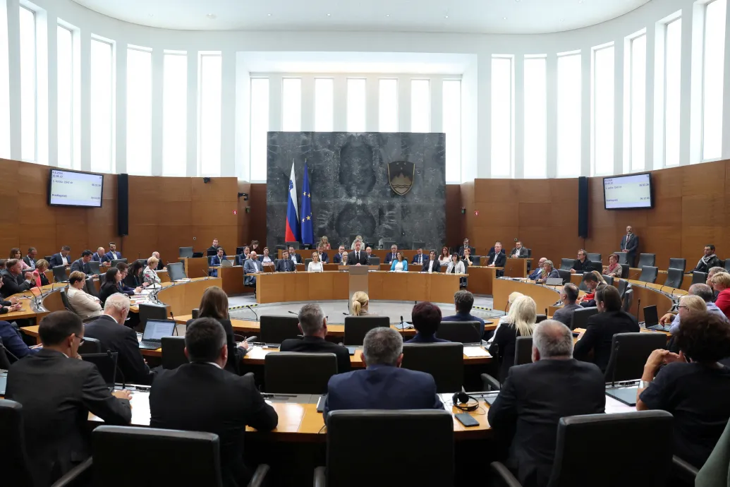 Szlovénia megszüntette a fegyverkereskedelmet Izraellel a gázai krízis miatt – Forrás: Telex.hu