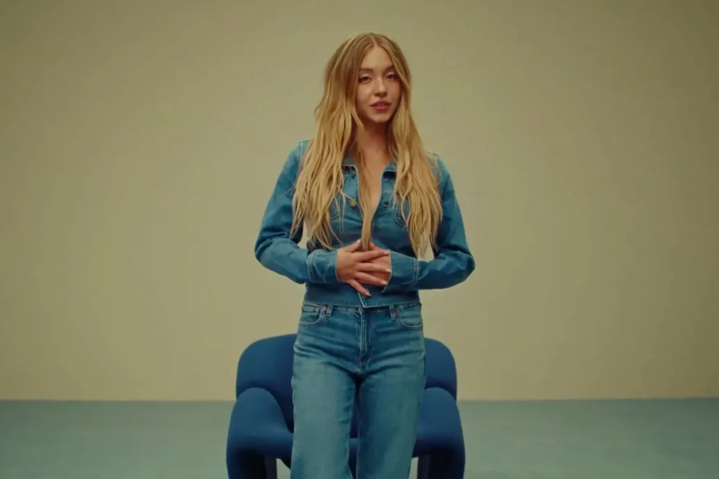 Nem a génekről, csak a jó farmerről szólt a reklámjuk Sydney Sweeney-vel, állítja az American Eagle Kép