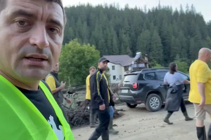 Kiakadtak az árvíz sújtotta területek lakói az AUR-osokra és Georgescura, mondván csak magukat reklámozni mentek oda