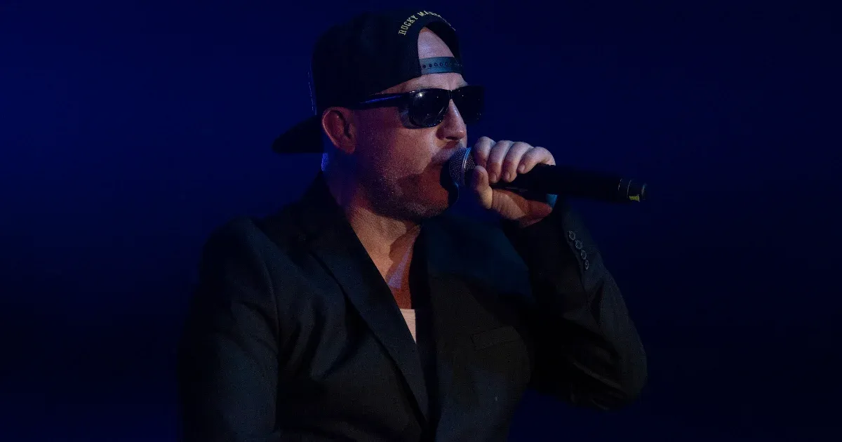 A rapper, aki okleveles négernek vallja magát és Orbánt Hanzó Hattorihoz hasonlítja A rapper, aki okleveles négernek vallja magát és Orbánt Hanzó Hattorihoz hasonlítja