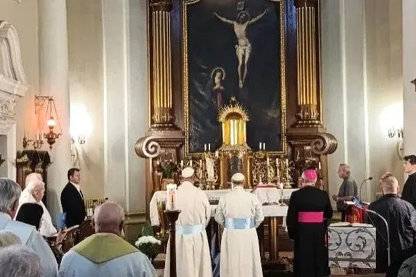 Húsz év után utcára tennék az apátot: Nagyváradon a premontrei ügyről senki nem akar nyíltan beszélni