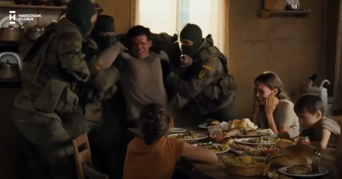 Mesterséges intelligenciával készített videót tett közzé a Harcosok Klubja arról, hogy a családjától hurcolnak el, majd agyonvernek egy férfit az ukrán katonák