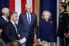A Clinton házaspárt is beidézte meghallgatásra az Epstein-ügyet vizsgáló bizottság