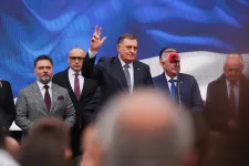 Megfosztották elnöki megbízatásától Milorad Dodikot