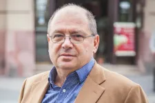 Meghalt Szamos Miklós, a Ruszwurm cukrászda tulajdonosa