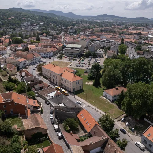 Tovább nyílhat az olló a bérleti díjak és az ingatlanárak között az Otthon Start miatt