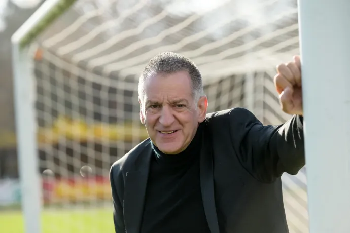 Az Európa-bajnok német kapus szégyelli, hogy csapattársát is megkárosította, két év börtönt kapott