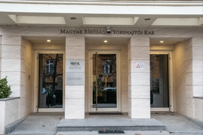 Milliárdos kártérítés miatt indul végrehajtás a végrehajtói kar ellen