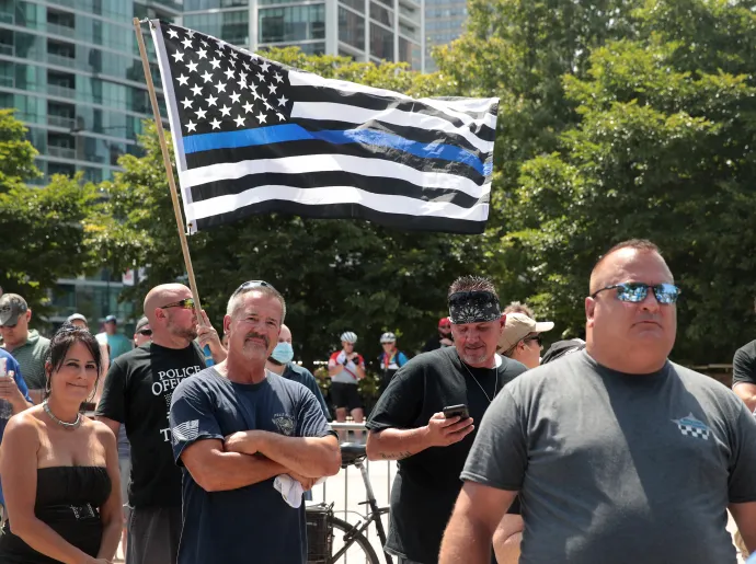 Résztvevők egy Blue Lives Matter-tüntetésen a chicagói Grant Parkban 2020. július 25-én – Fotó: Scott Olson / Getty Images