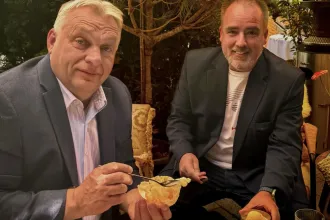 Tartozás rendezve, Orbán elkanalazott egy gombócot Török Gáborral