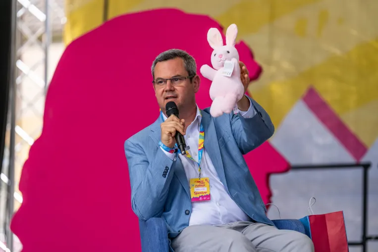 Amúgy te miért nem teszel semmit? – kérte számon az EESZT leállásáról kommentelő Magyar Pétert az egészségügyi államtitkár