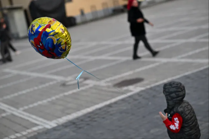 Több mint nyolcezer romániai gyereknek dolgozik mindkét szülője külföldön