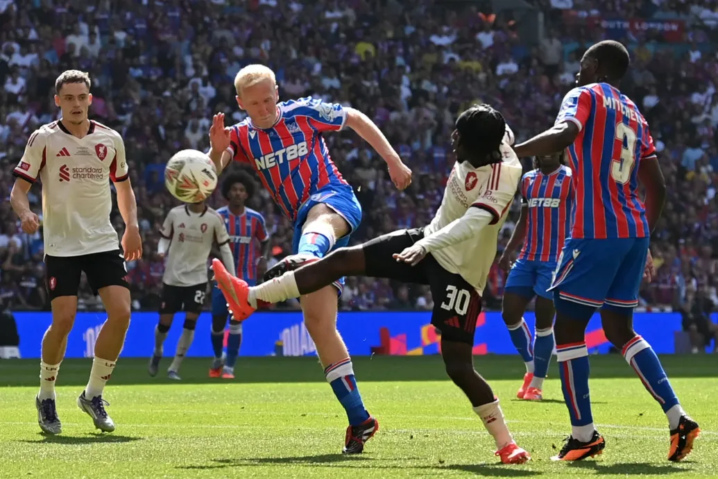 Tizenegyesekkel nyerte az angol szuperkupát a Crystal Palace