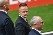 Szijjártó Péter a NER luxizásáról: A hivalkodás nyilvánvalóan nem erény