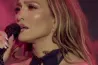 Egy tücsök kóricált Jennifer Lopez testén koncert közben