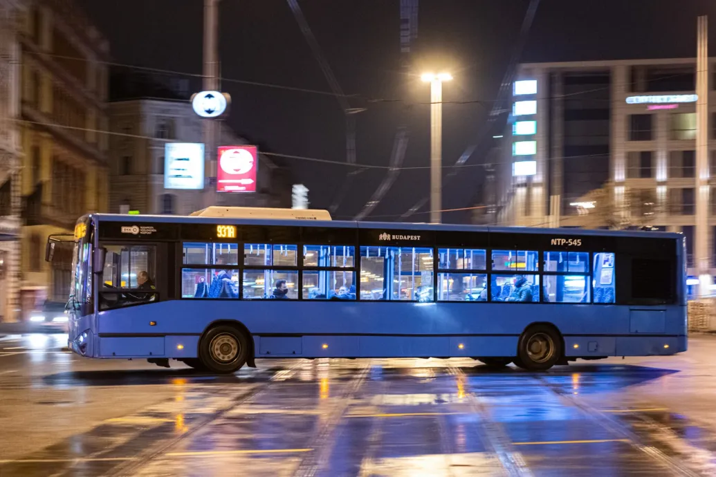 Teljesen átalakulhat az éjszakai közlekedés Budapesten, több éjjel-nappali járat lesz, köztük villamosok is – Forrás: Telex.hu