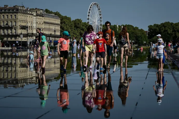 Pusztító hőségrekordokat nyögnek a franciák