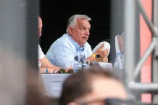 Manipuláltak lehetnek az Orbán által idézett, 80 fideszes egyéni győzelmet mutató közvélemény-kutatási adatok