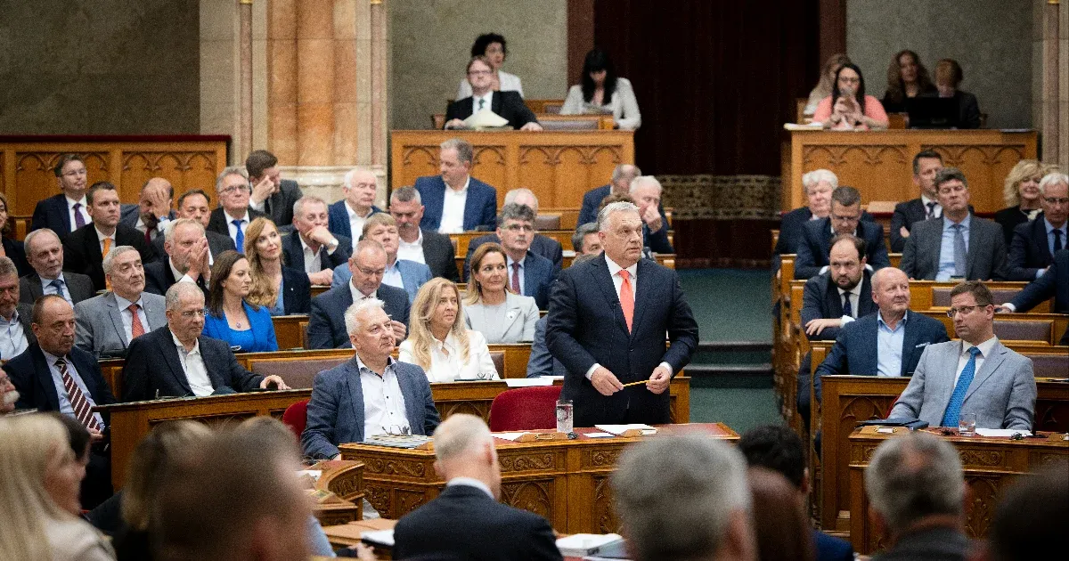 Jövő tavaszig marad a válsághelyzet Magyarországon
