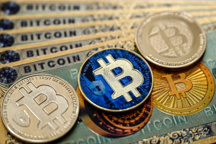 124 ezer dollárral újabb történelmi csúcsra ért a bitcoin