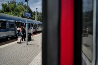 Még a BKK-nak és a Holavonatnak sem adott hozzáférést a MÁV az országos késési adataihoz