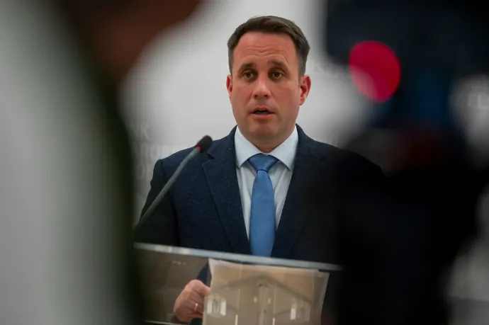 Dömötör Csaba szerint orosz befolyásnak nincs helye, Orbán Balázs pedig nem tartja beavatkozásnak az orosz hírszerzés közleményét