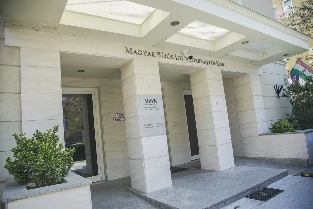 NER-közeli szereplőknek is jutott a Magyar Bírósági Végrehajtói Kar megbízásaiból – Forrás: Telex.hu