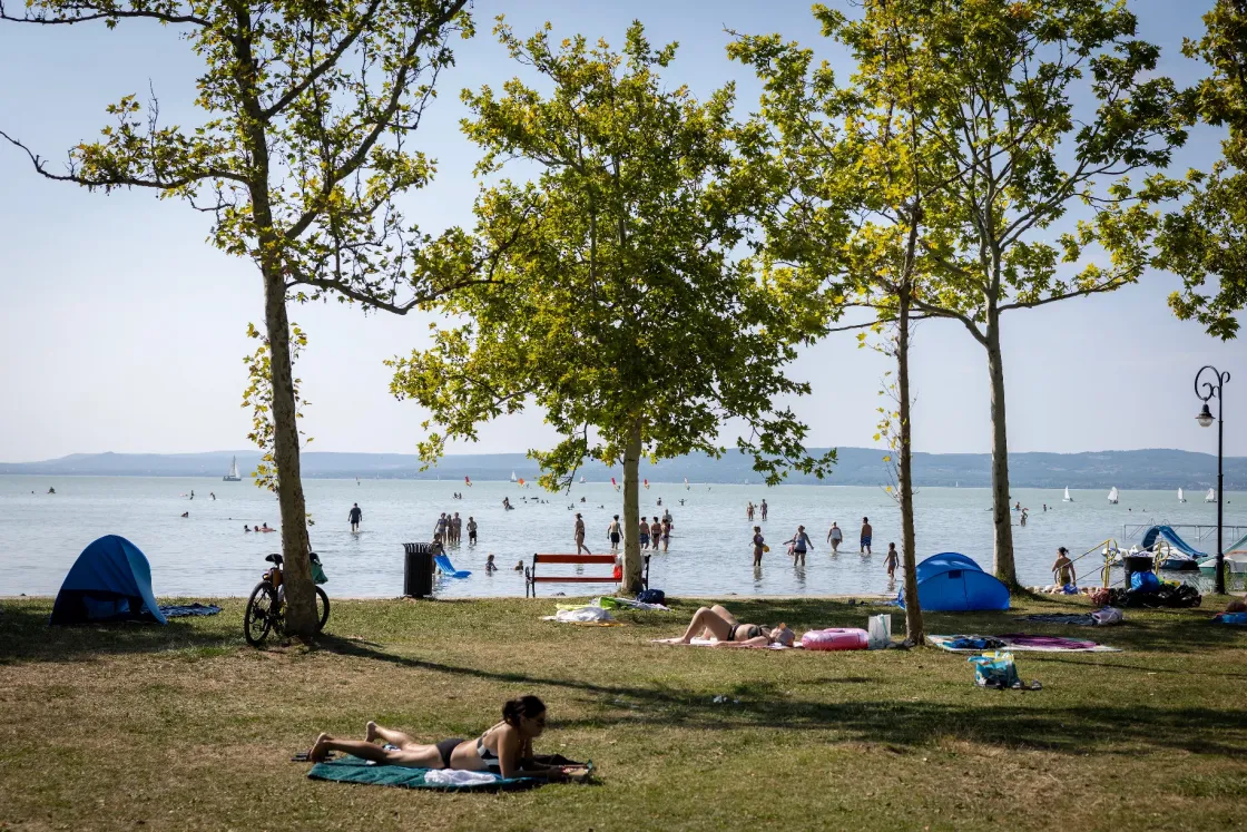 Balatonföldvár lelke volt a kikötő melletti pavilonsor, a városvezetés több százmilliót fizetett, hogy eltűnjön