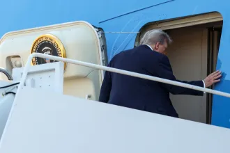 Hogy lehetne szavatolni Ukrajna biztonságát? Trump szerint nem a NATO formájában