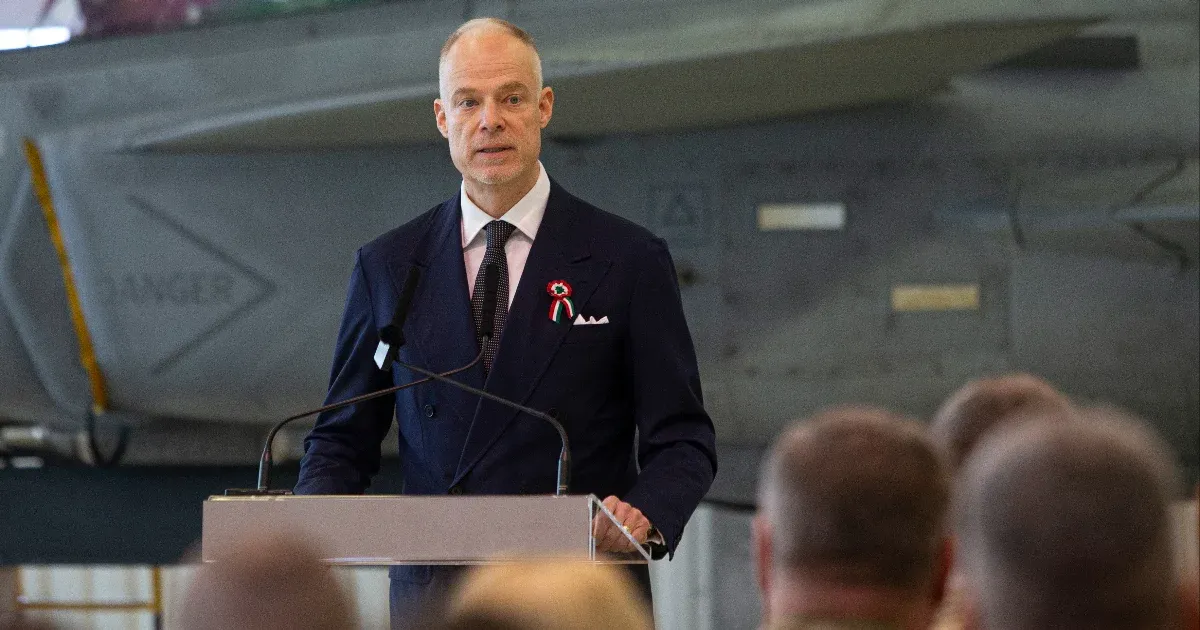 Belső vizsgálatot rendelt el a Szalay-Bobrovniczky Kristóf az ellopott MiG–29-es alkatrészek miatt