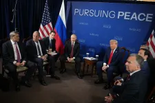 Az amerikaiak szankciókkal fenyegetik a Rosznyeftet és a Lukoilt, ha Putyin nem megy bele a tűzszünetbe