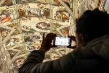 Annyi a látogató, hogy restaurálni kell Michelangelo Utolsó ítélet című művét a Sixtus-kápolnában