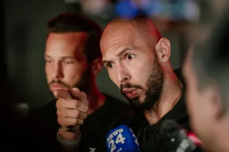 Andrew Tate beperelte a Metát és a TikTokot