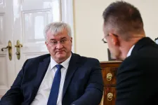 Send your threats to your friends in Moscow – Ukrainian FM to Szijjártó