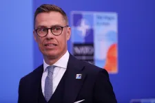 A finn elnök is megérkezett az ukrán nagykövetségen zajló előkészítő találkozóra