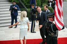 Mark Rutte NATO-főtitkár volt az első érkező