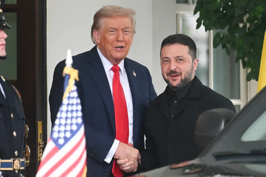 Köszönömoffenzívával győzték meg Trumpot az európai vezetők, de volt egy pillanat, amikor megfagyott a levegő – így értékeli a nemzetközi sajtó a hétfői csúcsot