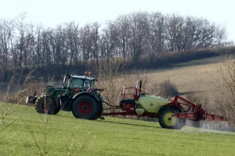 Arte: Should Europe be banning more pesticides?
