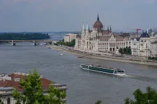 Péter Magyar: Orbán should invite Putin and Zelensky to Budapest