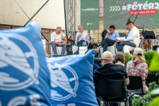 Fideszes kampányhangulat a Kolozsvári Magyar Napokon: Zsigmond Barna Pál megmondta, kire kell szavazni, hogy nemzeti kormány legyen