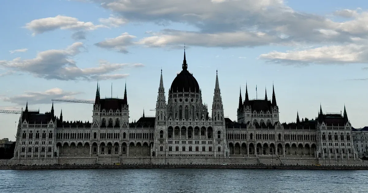 Politikusok és sajtóhírek szerint Budapest is felmerült a Putyin–Zelenszkij-találkozó helyszíneként
