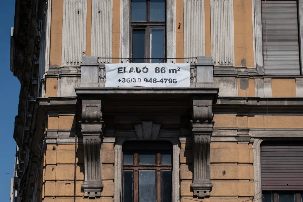 Kivárnak a gazdagok, kevesebb luxuslakást vesznek a választások előtt – Forrás: Telex.hu