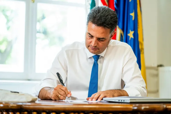 Elviselhetetlen bűz miatt tett feljelentést Márki-Zay Péter egy fehérjefeldolgozó ellen