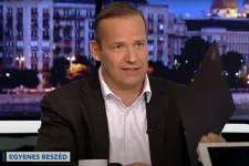 Toroczkai László az ATV stúdiójában hagyta a Magyar Péternek szánt dossziét