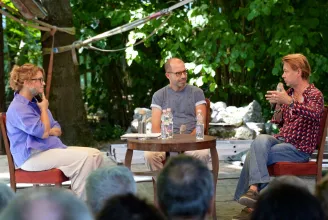 30Y: Nem szabad hagyni, hogy szotyiköpködéssé váljon a mocskos fideszezés