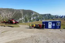 2 350 méteren helyezték el az első menedékhelyként szolgáló konténert a Bucsecs-hegységben
