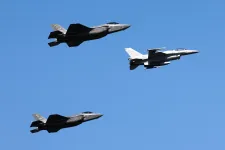Mindjárt kész az amerikai hadsereg új, szuperfejlett rakétája, amivel több száz kilométerről lehet majd gépeket kilőni a levegőből