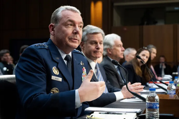 Pete Hegseth kirúgott két tábornokot és a Pentagon hírszerzési ügynökségének főnökét