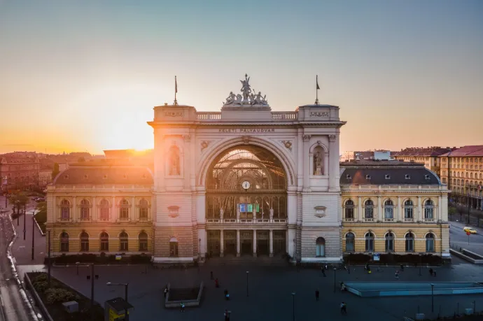 MÁV-vezér a Keleti pályaudvar felújításáról: Kérjük, hétfőtől ne a megszokás alapján közlekedjenek!